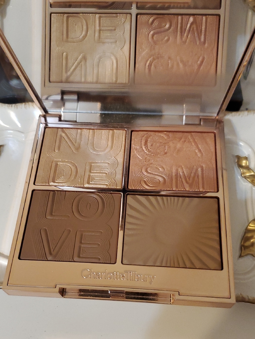 Charlotte Tilbury Nudegasm Face Palette